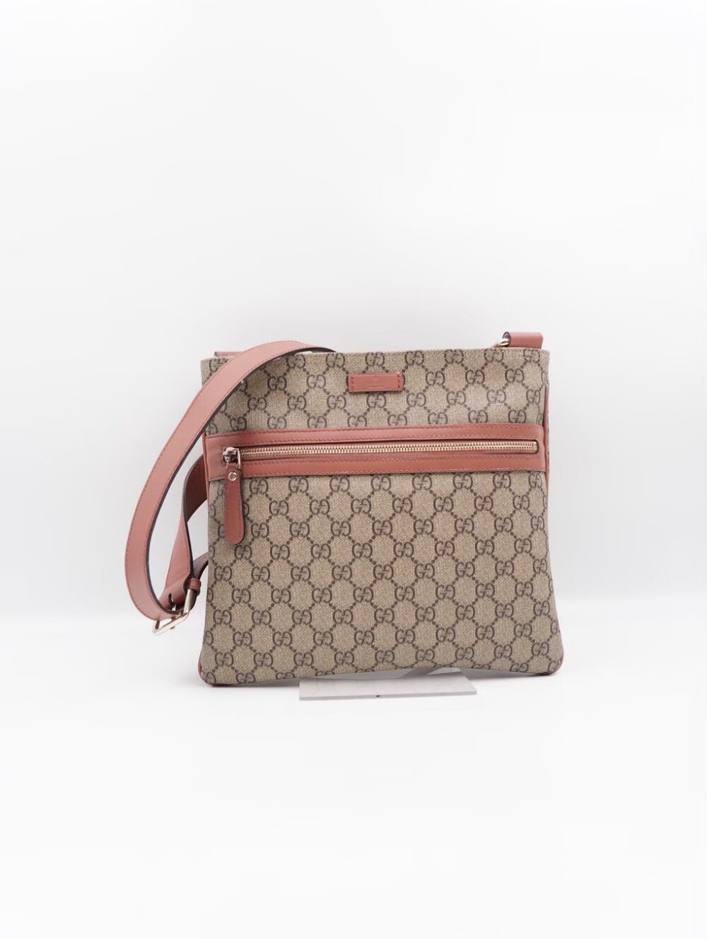 CL09 💟 Gucci GG Monogram Supreme Flat Messenger bag